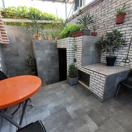 Дом 33 Возле Клиники Астхик Vila Erevan Exterior foto