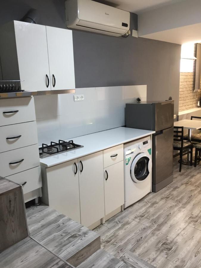 Дом 33 Возле Клиники Астхик Vila Erevan Exterior foto