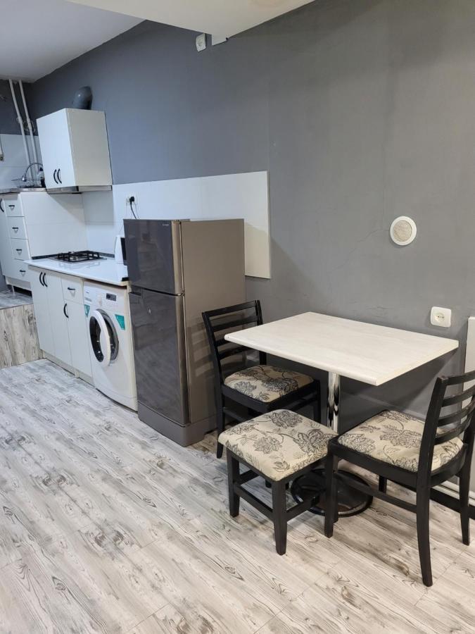 Дом 33 Возле Клиники Астхик Vila Erevan Exterior foto