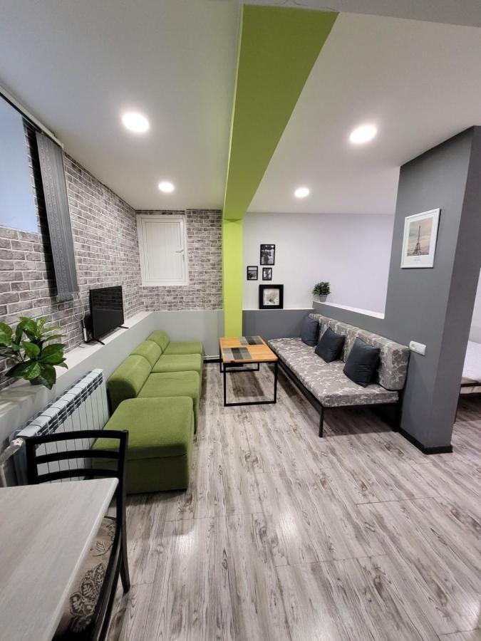 Дом 33 Возле Клиники Астхик Vila Erevan Exterior foto