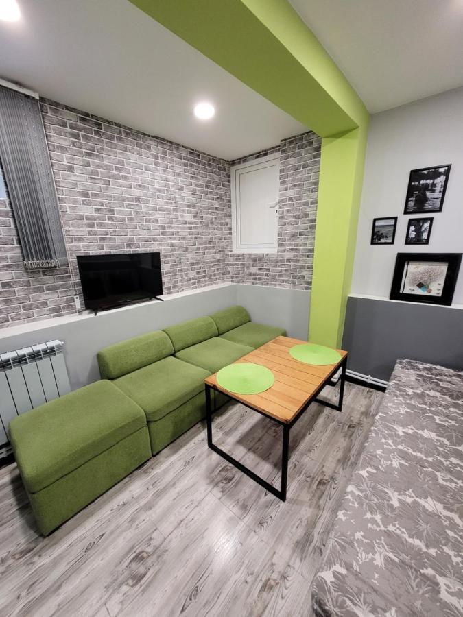 Дом 33 Возле Клиники Астхик Vila Erevan Exterior foto