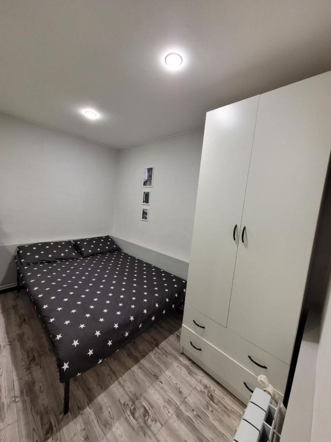 Дом 33 Возле Клиники Астхик Vila Erevan Exterior foto